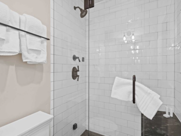 Beaver Creek Luxury Vacation Accommodation 200 Yard to Lift